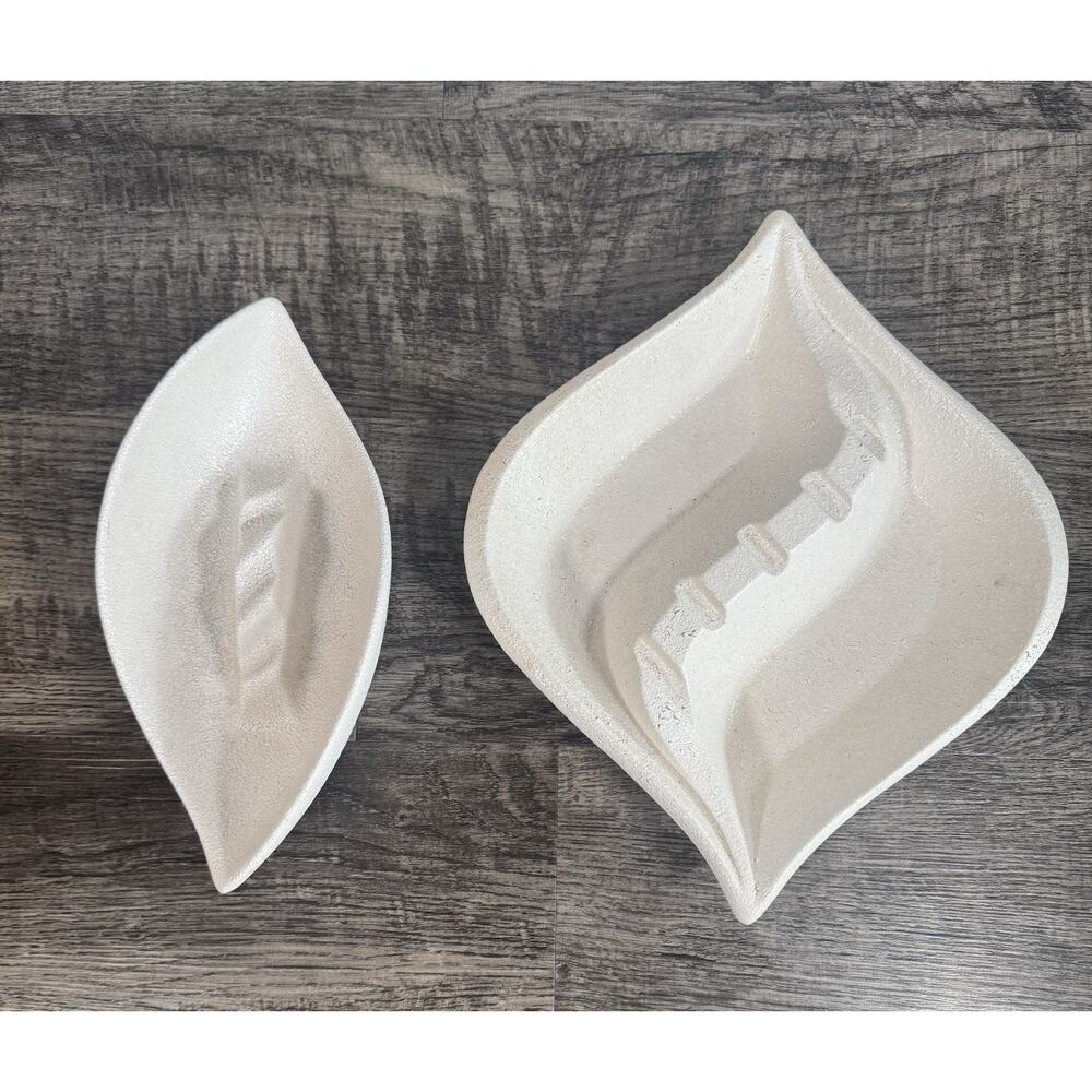MCM ROYAL HAEGER Lot (2) White Textured Finish ASHTRAYS Vintage USA Atomic